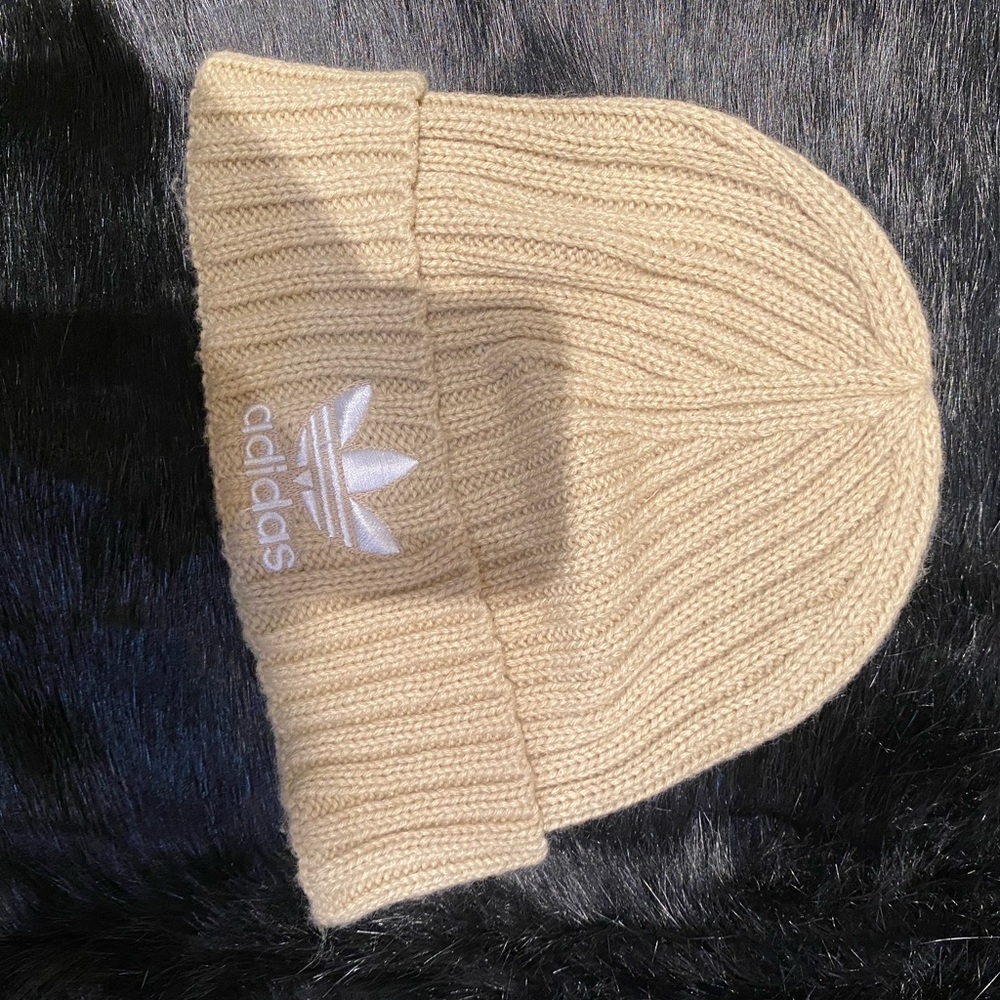 Adidas beanie